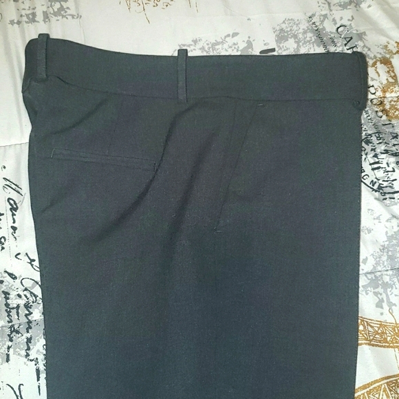 ZARA dress pants.. Heather gray. Size XL..NWOT..SKINNY ANKLE with a stylish zip - Picture 3 of 11